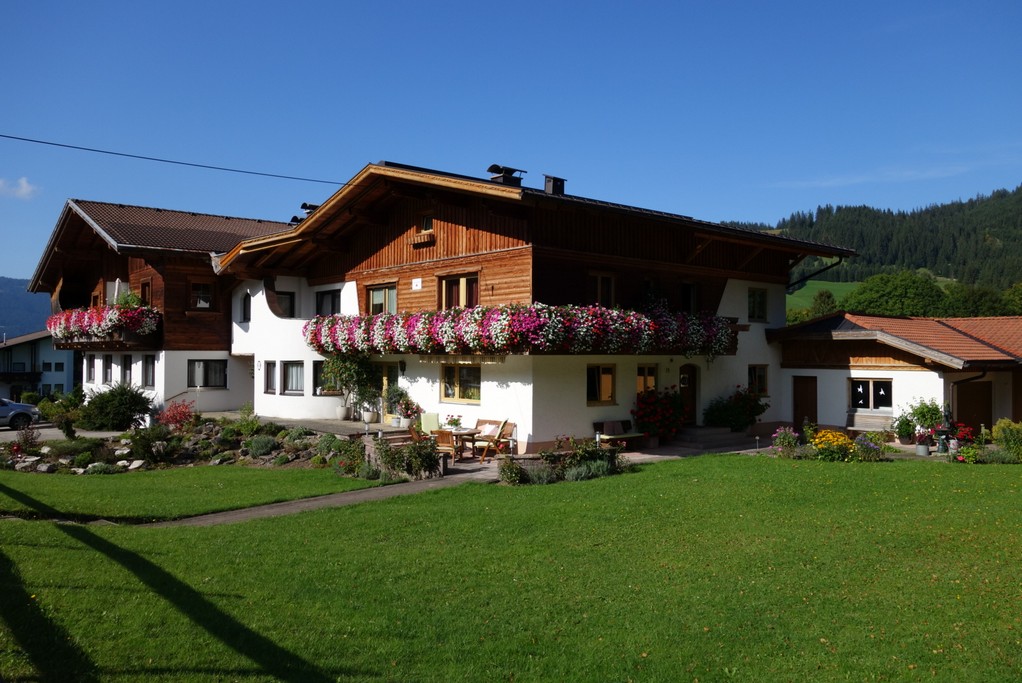 Gaestehaus Huter in Schattwald im Tannheimertal Gaestehaus Huter in Schattwald im Tannheimertal